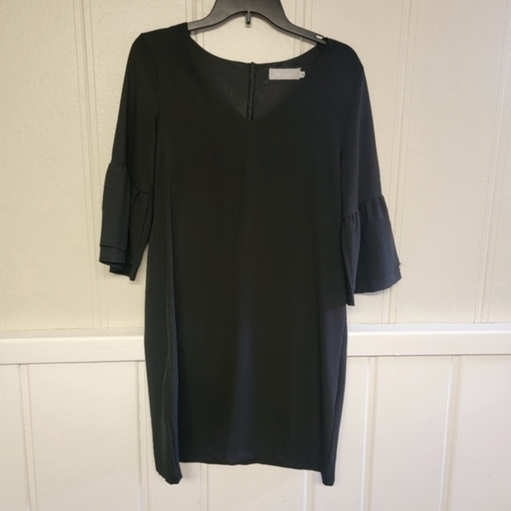Belongsci Bell Sleeve Shift‎ Dress